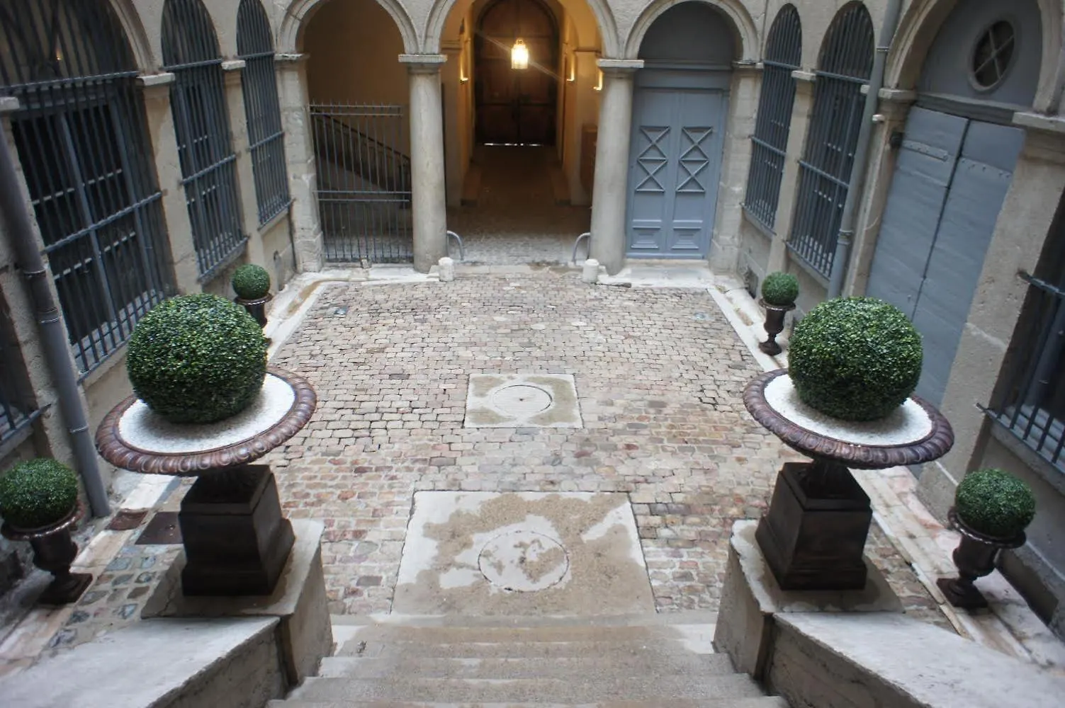 Tiny Duplex Climatise Apartment Lyon France