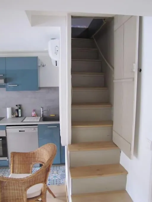 Tiny Duplex Climatise Apartment Lyon 0*,  France