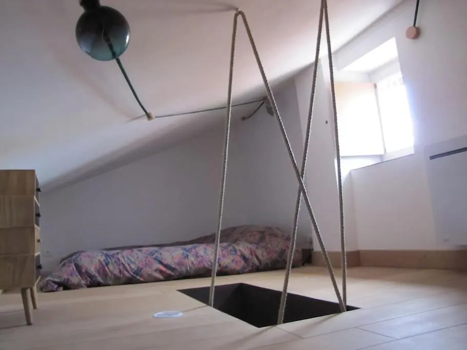 Tiny Duplex Climatise Apartment Lyon