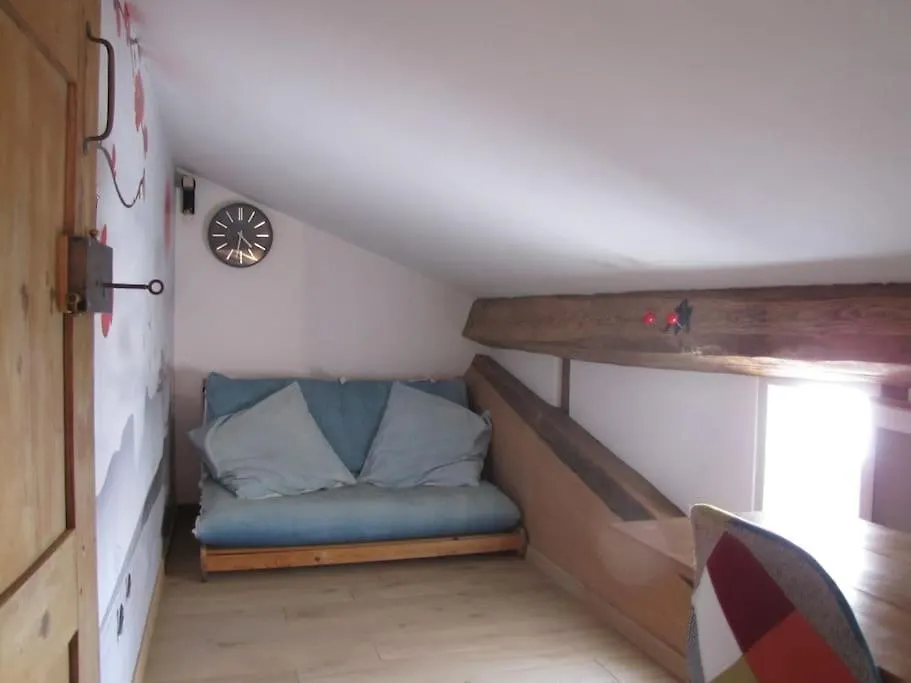 Tiny Duplex Climatise Apartment Lyon